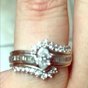 {SOLD}Wedding Ring Set 3 pieces!